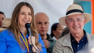 Paloma Valencia y Álvaro Uribe.