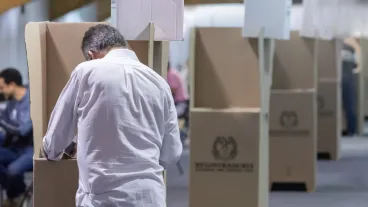 Paloma desplaza a Fajardo como la rival más cercana de Cepeda en segunda vuelta