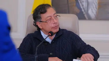 Petro y Galán chocan por evento en colegio de Bogotá