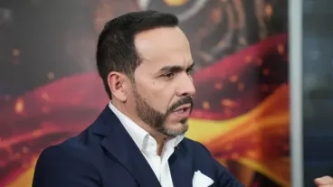 CNE estudia solicitud de revocar candidatura de De la Espriella por firmas