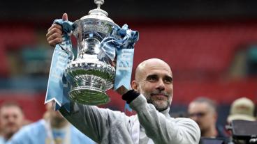 Pep Guardiola llegó a 41 títulos y acecha el récord de Ferguson. 