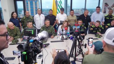 Gobernación del Meta ofrece recompensa por asesinatos de líderes de campaña de De la Espriella. 