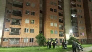 Niño cae de un piso 15 de un conjunto residencial en Fontibón. 