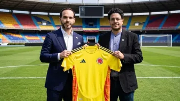 Iván Cepeda critica a Abelardo De La Espriella por uso de la camiseta de la Selección Colombia. 