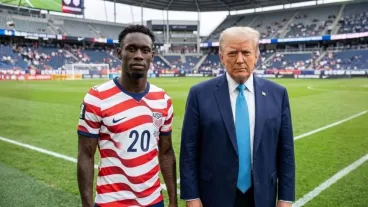 Trump reconoce que pidió una revisión a Infantino por la tarjeta roja a Balogun