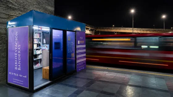 ¿Leer en TransMilenio? Así funciona BibloRed