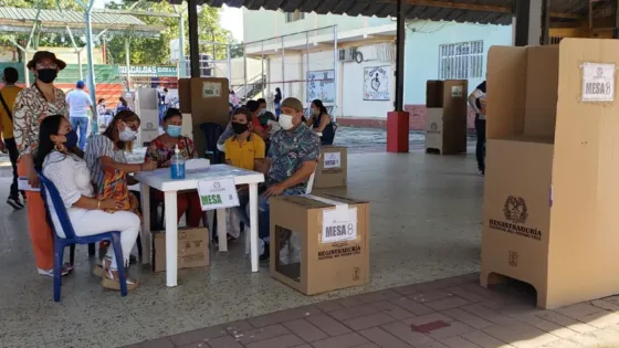 ¿Puede cambiar su puesto de votación para la segunda vuelta?