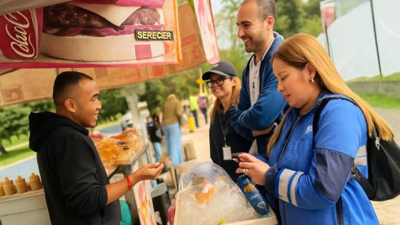 Vendedores informales trabajando en Bogotá