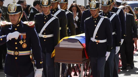 Colombia rinde honores a exvicepresidente Vargas Lleras en el antiguo palacio presidencial